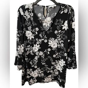 Chaus Black and white Floral Blouse